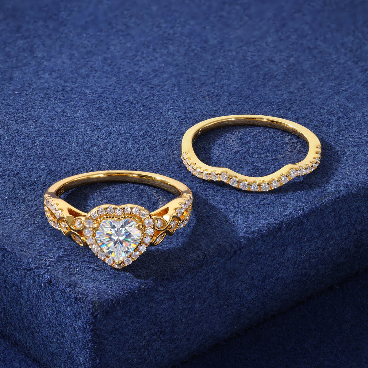0.8 CT Heart Moissanite Ring Set – 18K Gold Plated Stackable Bands